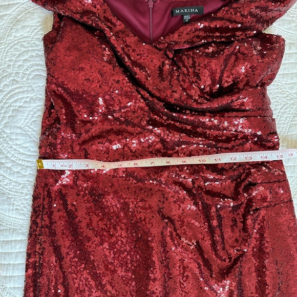 Marina Stylish floor length evening gown.Size 10. - Picture 14 of 16